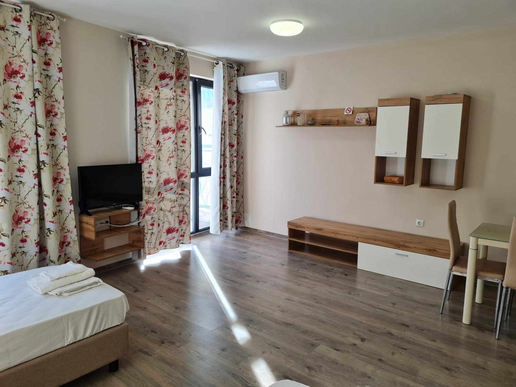 Ilarion 5 At Center * Varna