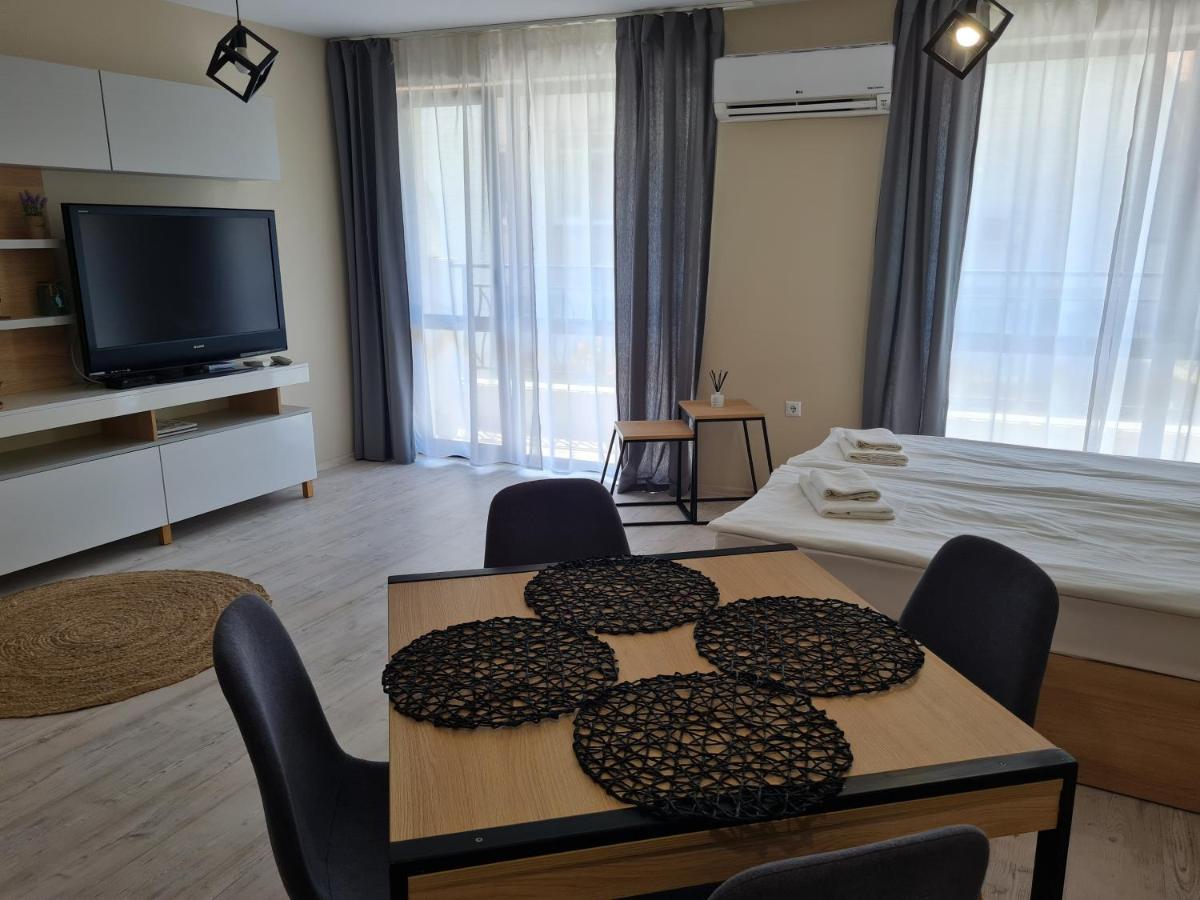 Ilarion 5 At Center * Varna